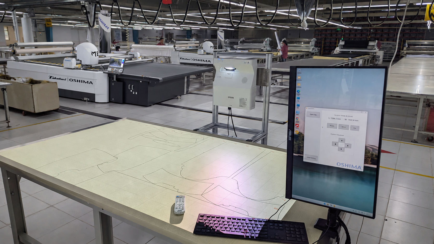 OSHIMA PDP-2000 QC projector for cut-piece inspection before sewing