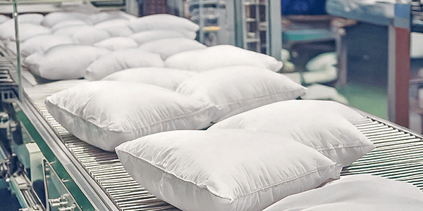 OSHIMA-Blog-How-Does-Automation-Impact-Leading-Pillow-Manufacturers-in-the-USA-600x300